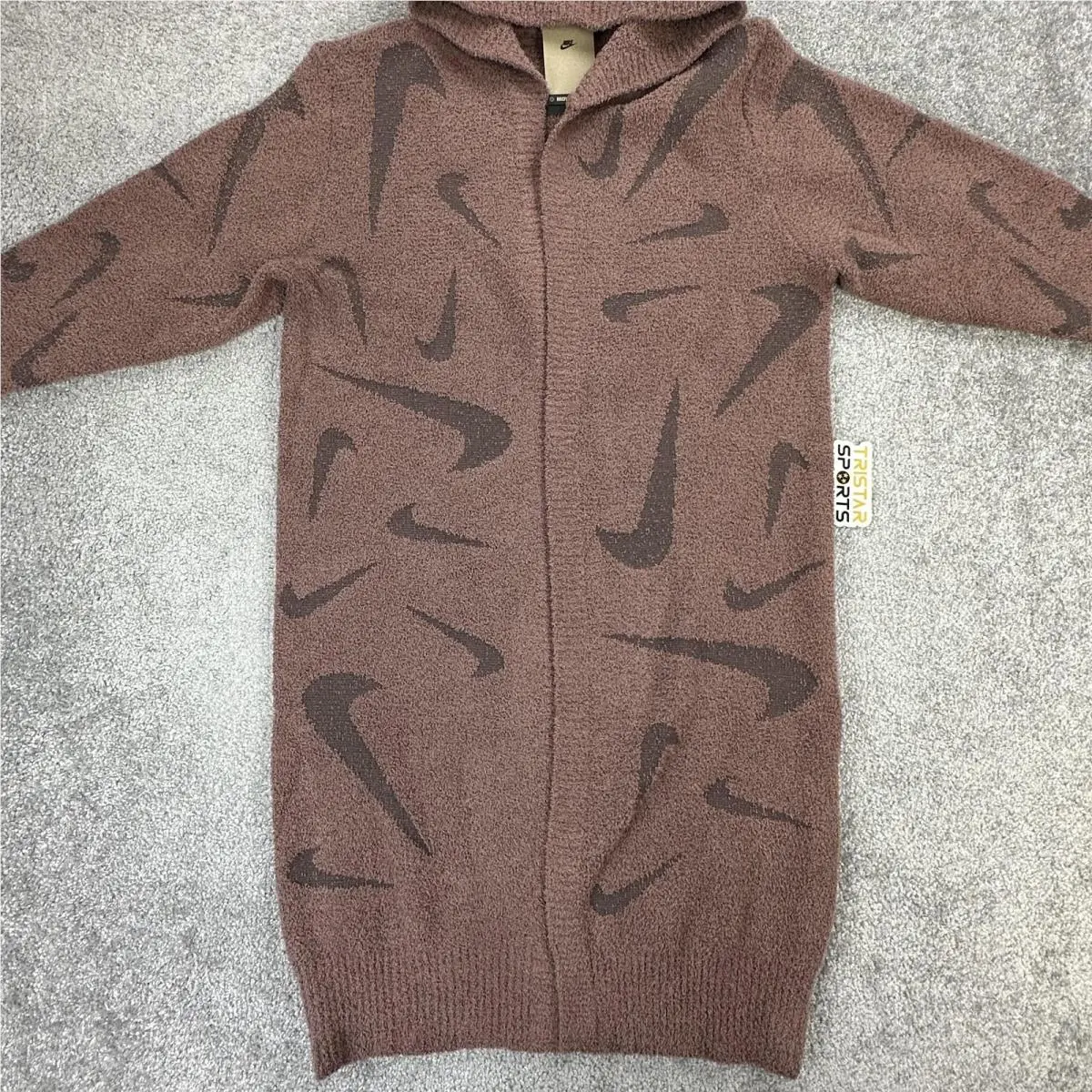Nike clothing - Brown (UPC: 196974961017) 0