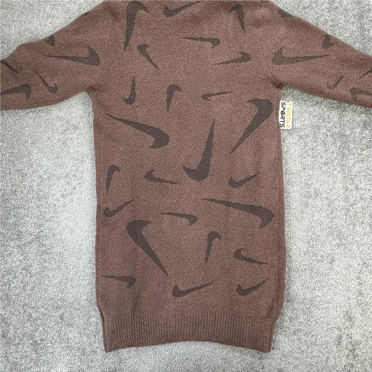 Nike clothing - Brown (UPC: 196974961017) 2