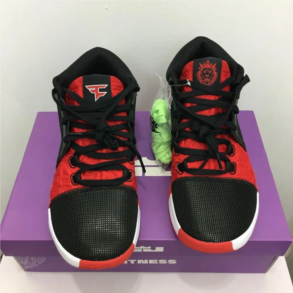 Nike shoes - lack/White-University Red (UPC: 196969664633) 1