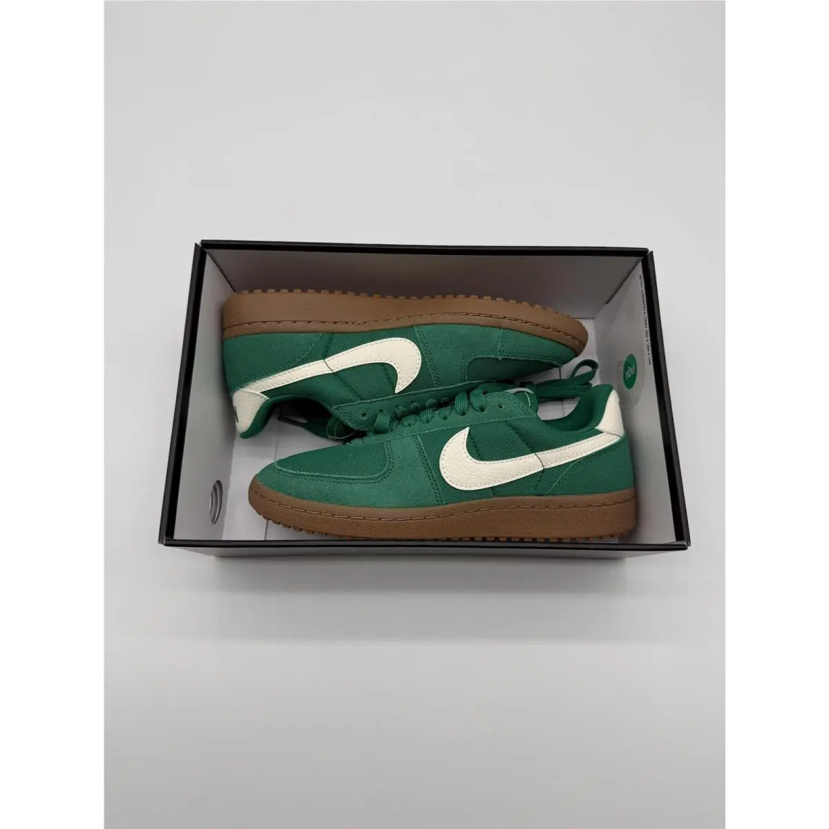 Nike Field General Shoes Womens Size 6 Green Gum Sole Sneakers HJ6000 300