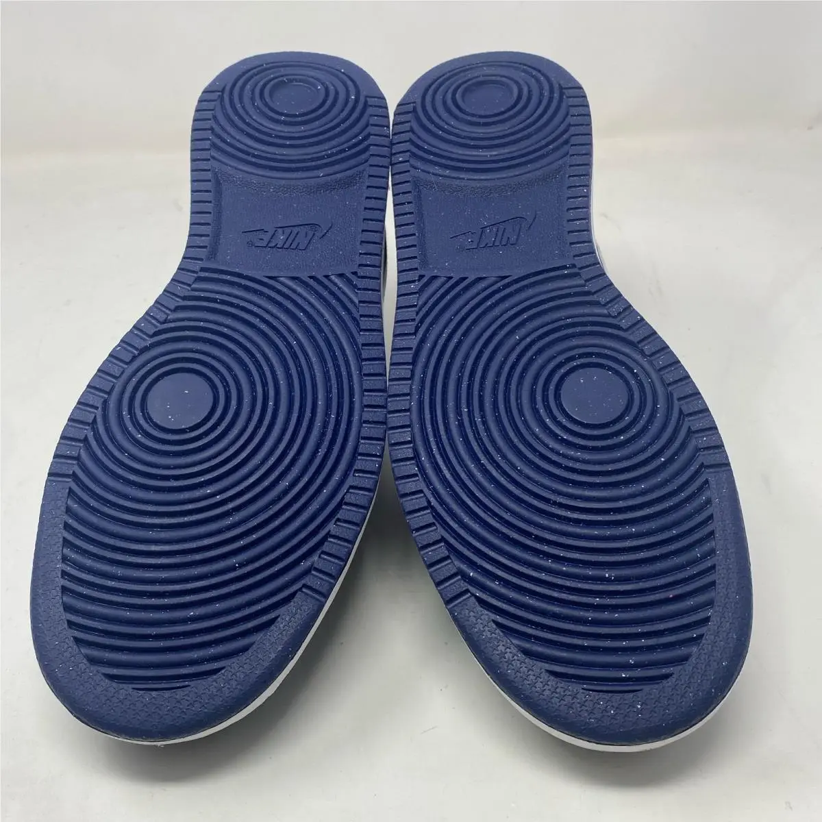 Nike shoes - Blue (UPC: 197861496216) 2