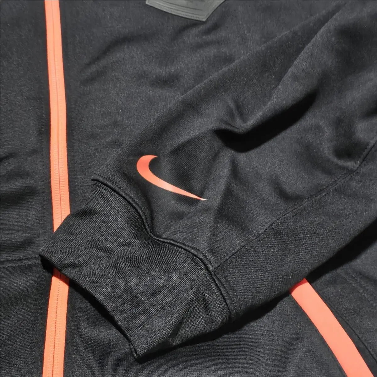 Nike clothing - Black (UPC: 888507657022) 5