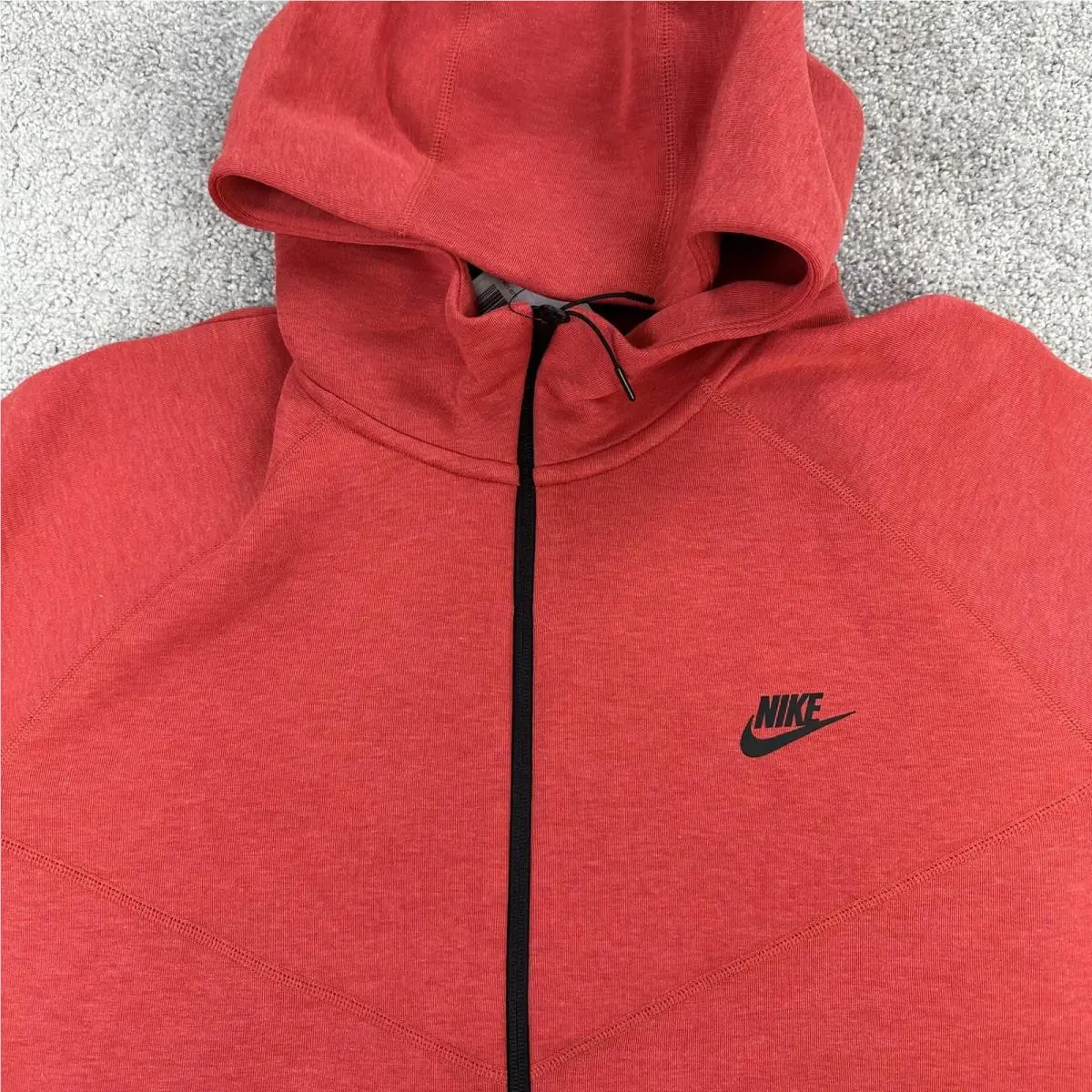 Nike clothing - Red (UPC: 196607413630) 3