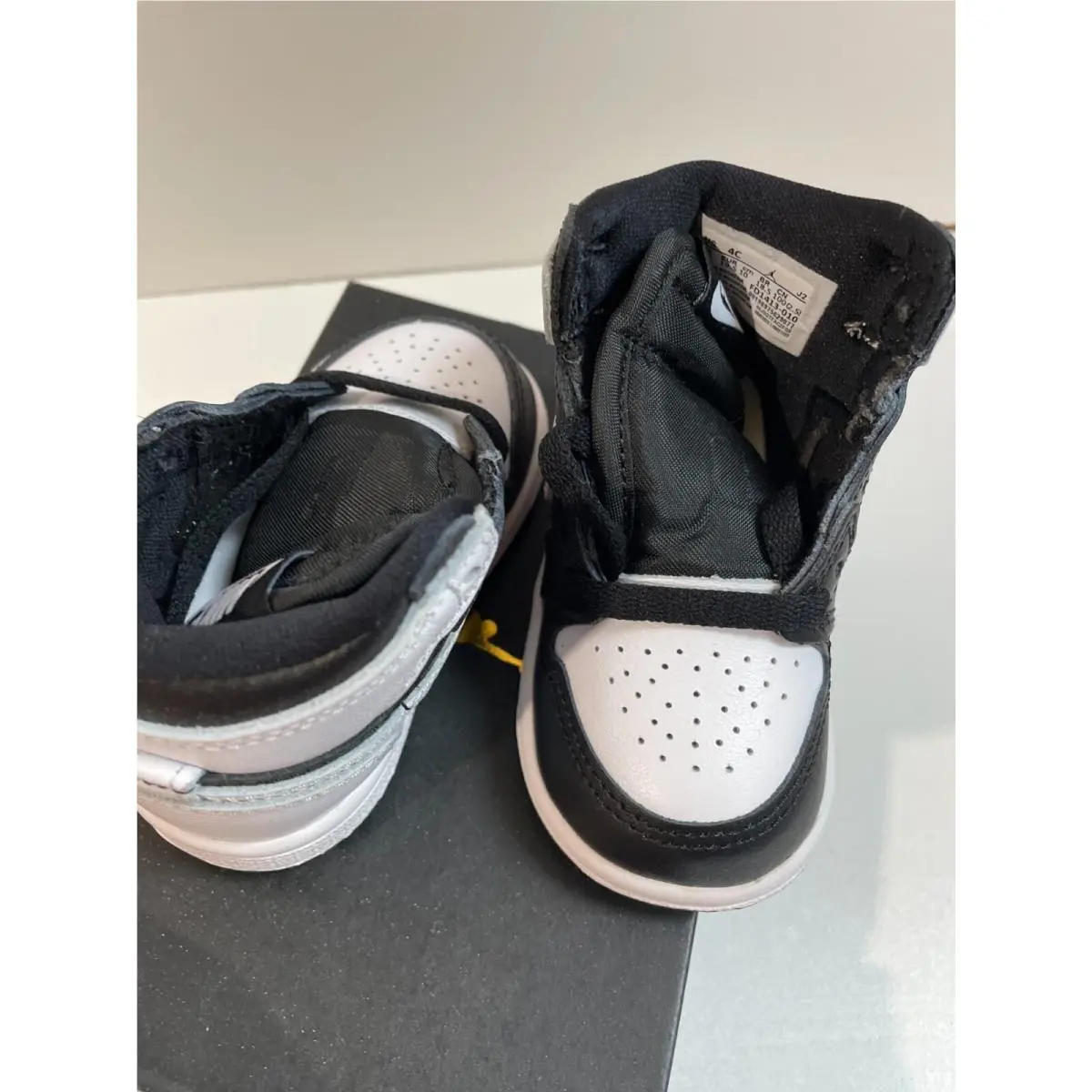 Nike shoes - Black 2