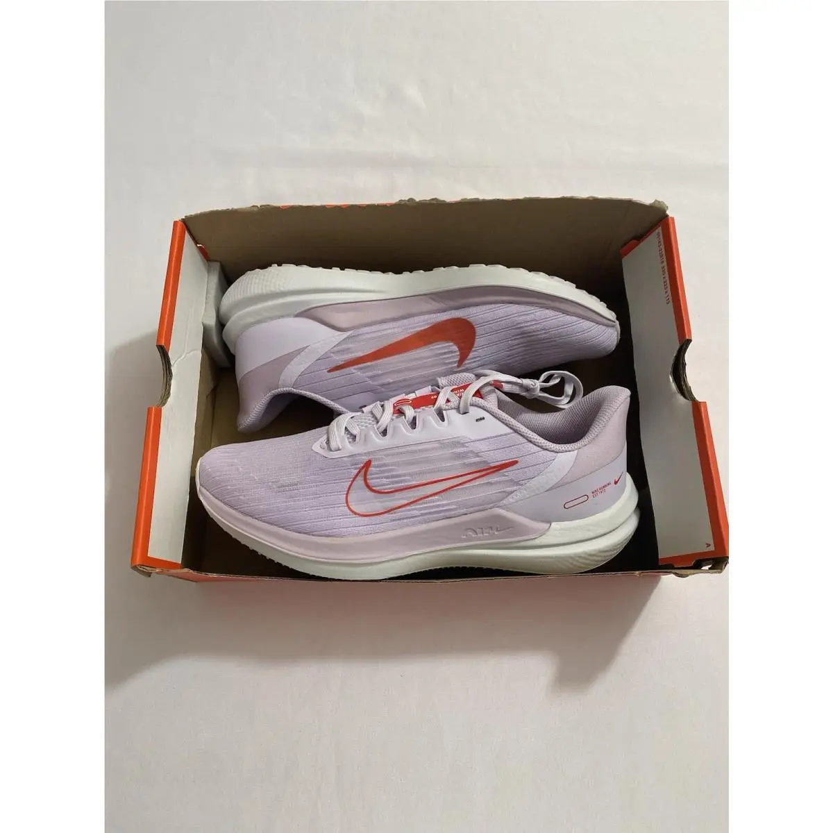 Women’s Size 10 Barely Grape Nike Air Winflo 9 Running Shoes DD8686 501
