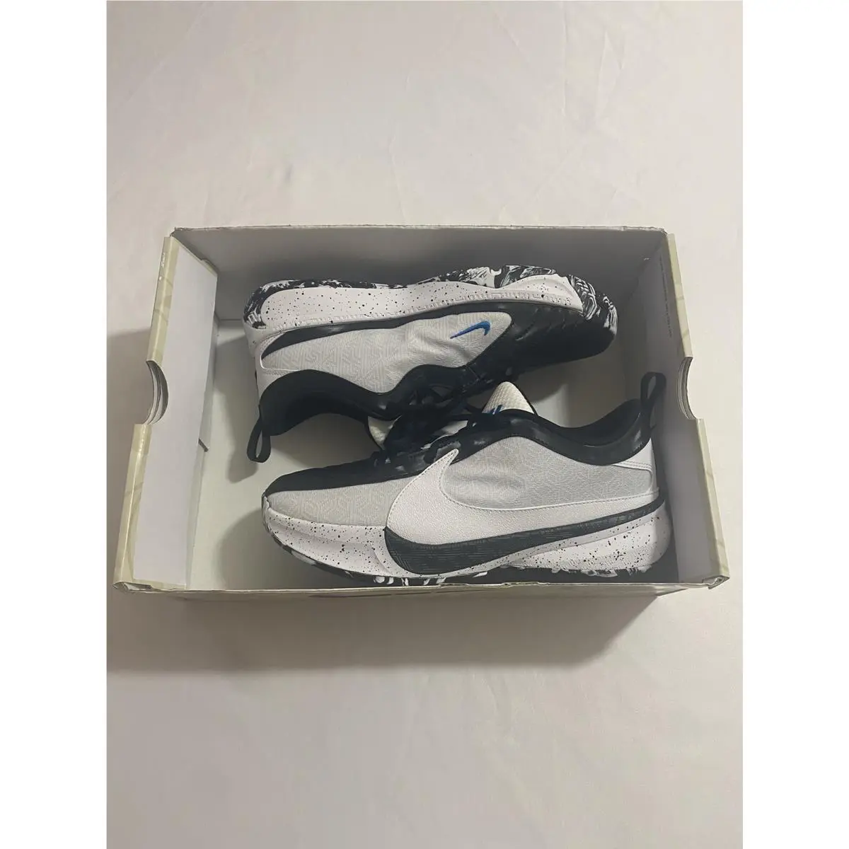Youth Size 6Y White Black Nike Zoom Freak 5 GS Basketball Shoes DZ4486 100