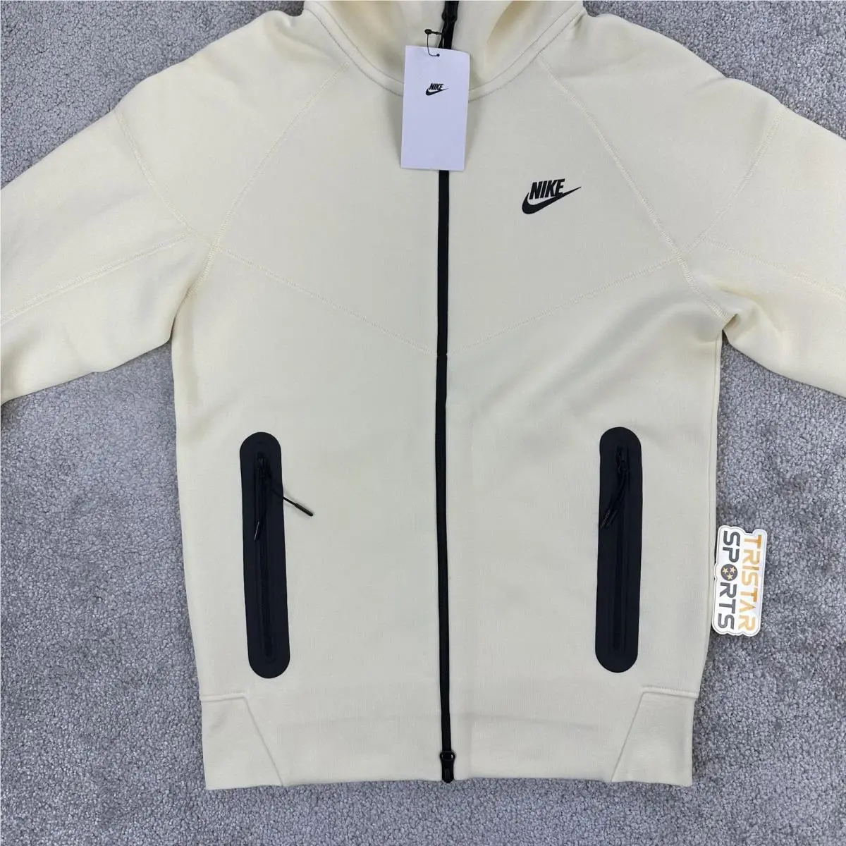 Nike clothing - Beige (UPC: 196607413302) 0