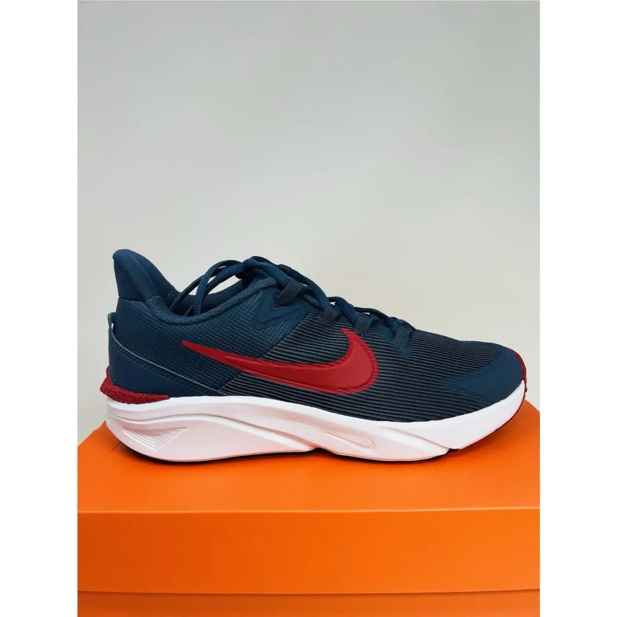 Nike Star Runner 4 NN GS Thunder Blue Gym Red Black Star Running Shoe 6.5Y/8W