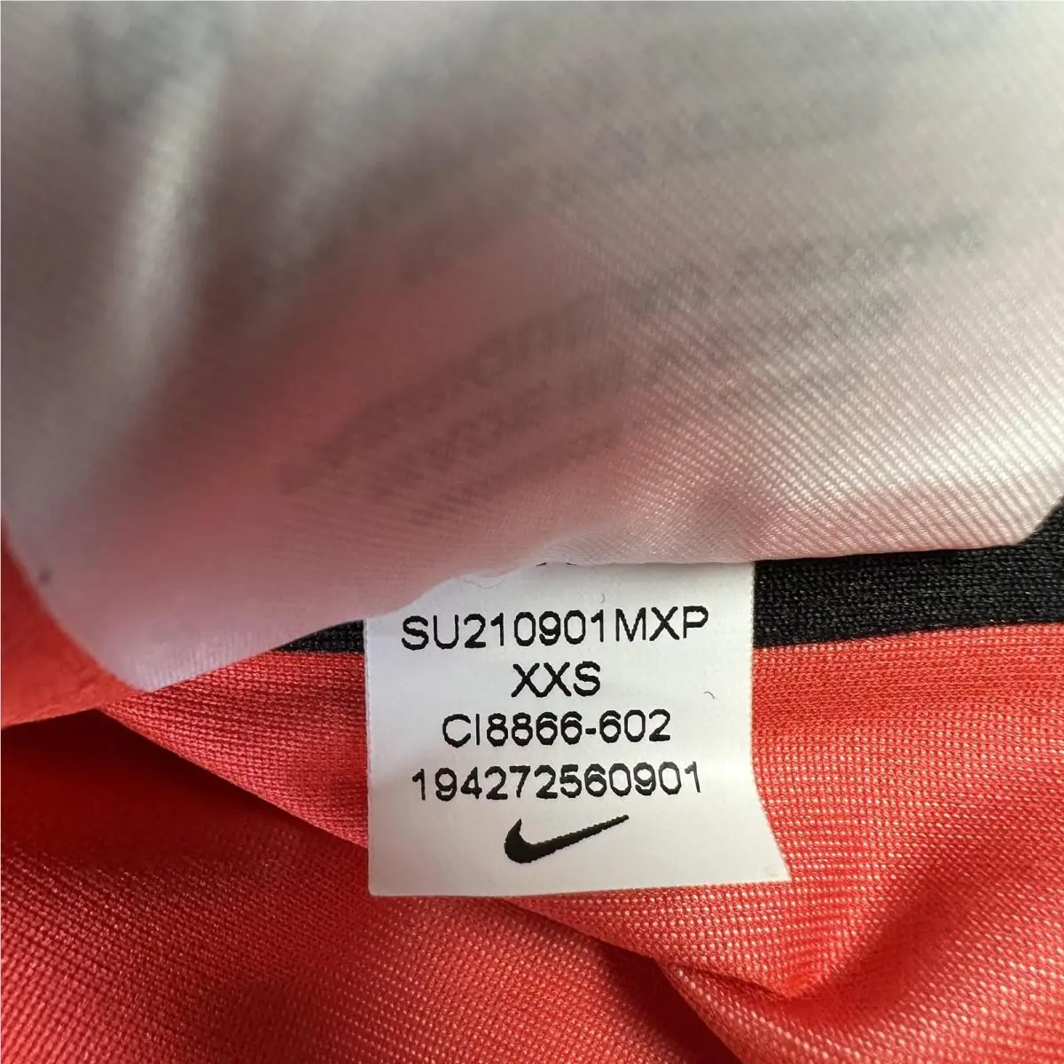 Nike clothing - Red 10