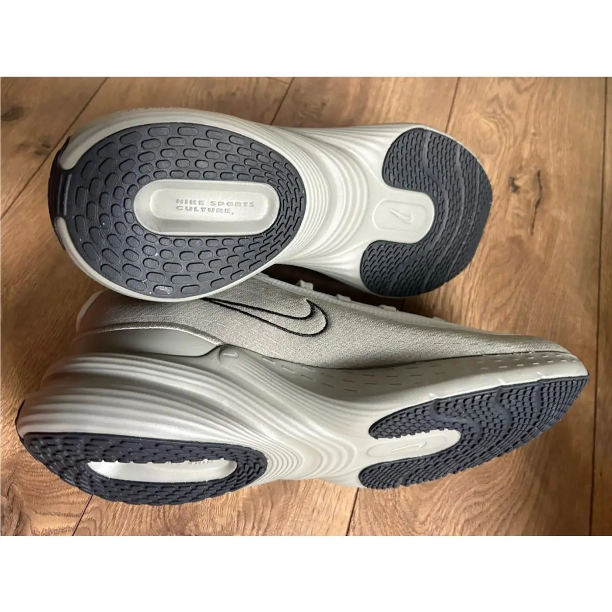 Nike shoes - Gray 4