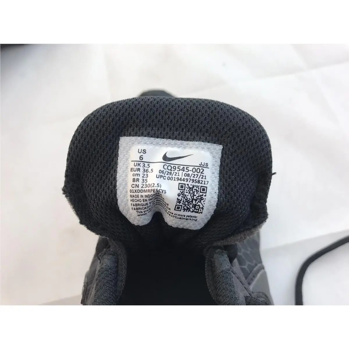 Nike shoes - Black 3