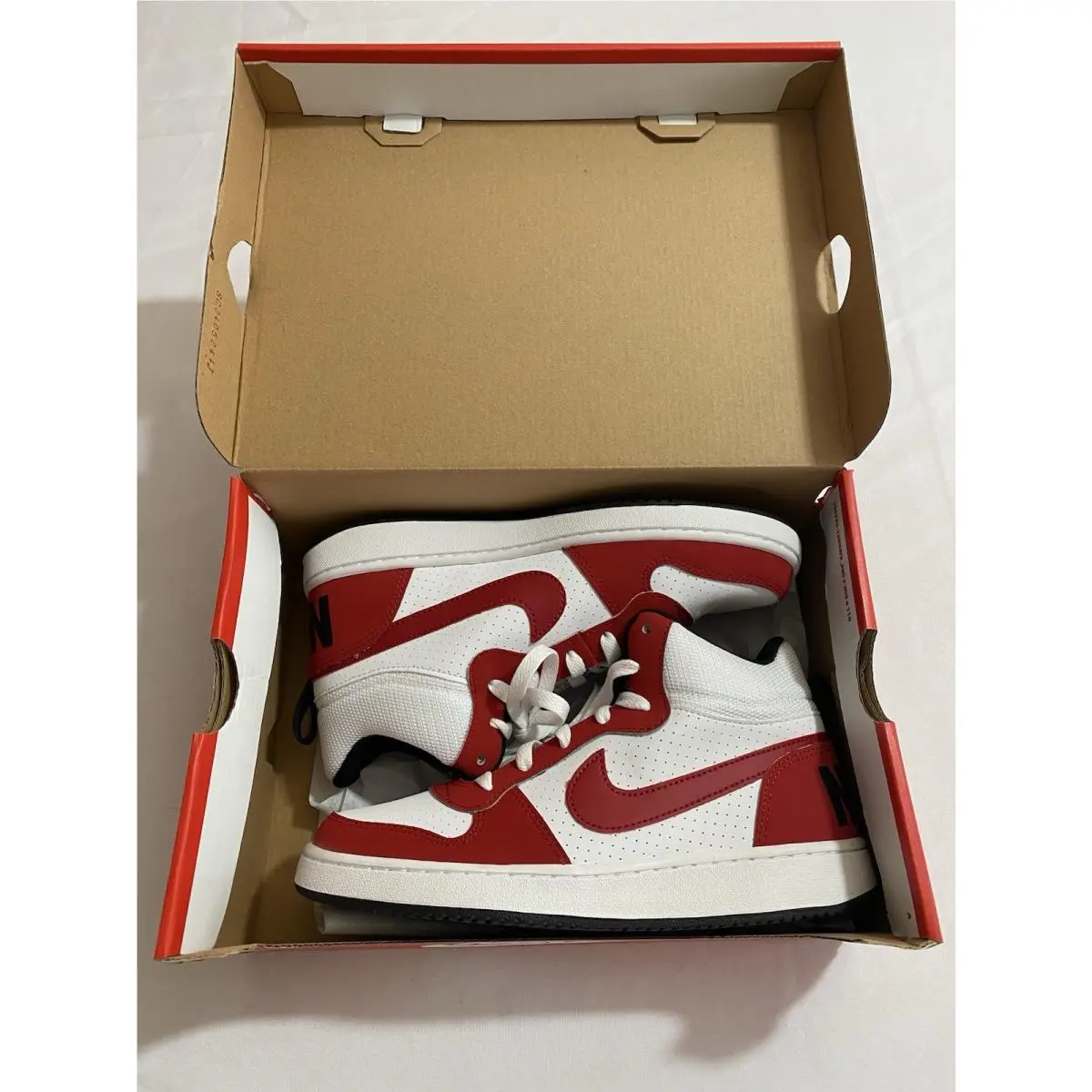 Youth Size 6.5Y White Nike Court Borough Mid GS Basketball Shoe 839977 103