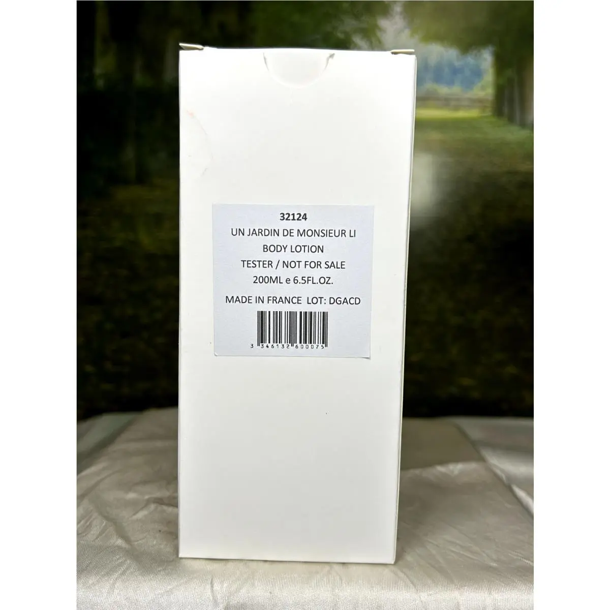 UN Jardin DE Monsieur LI 200ML Moisturizing Body Lotion W/white Box by Hermes