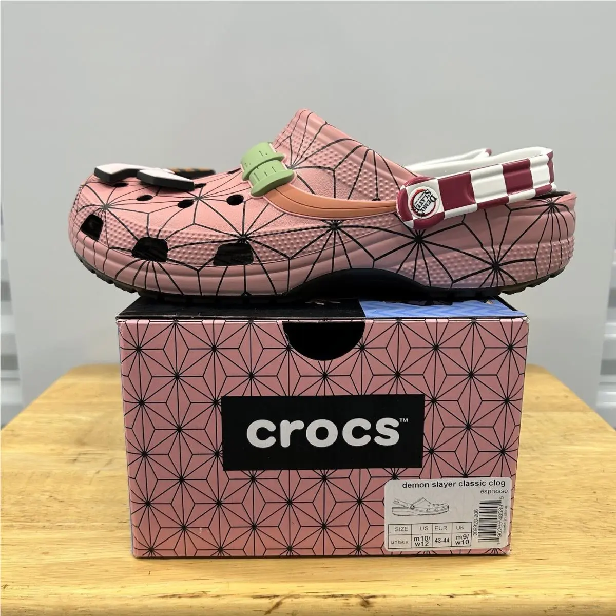Crocs shoes - Crocs Classic - Classic - 209320-206 - Pink 7