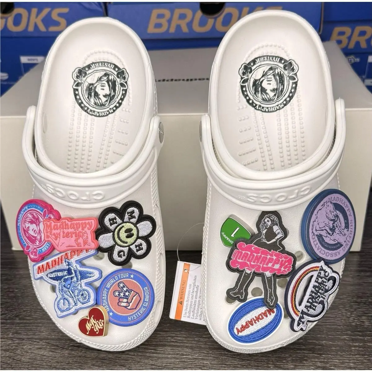 Crocs shoes - NA - White 5
