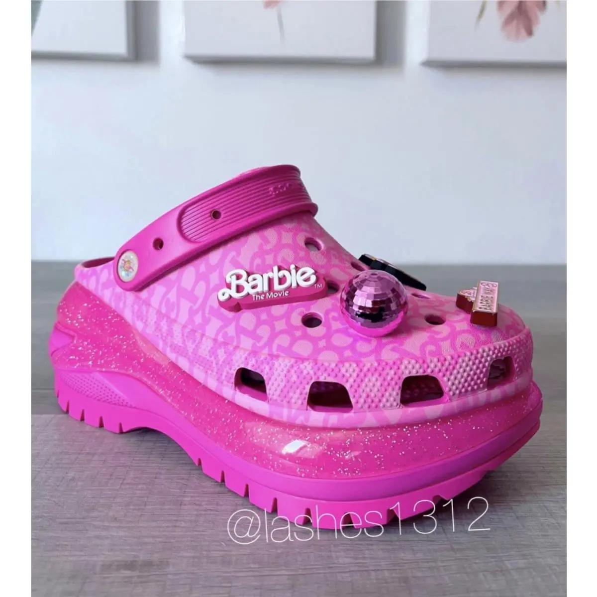Crocs shoes - Pink 1