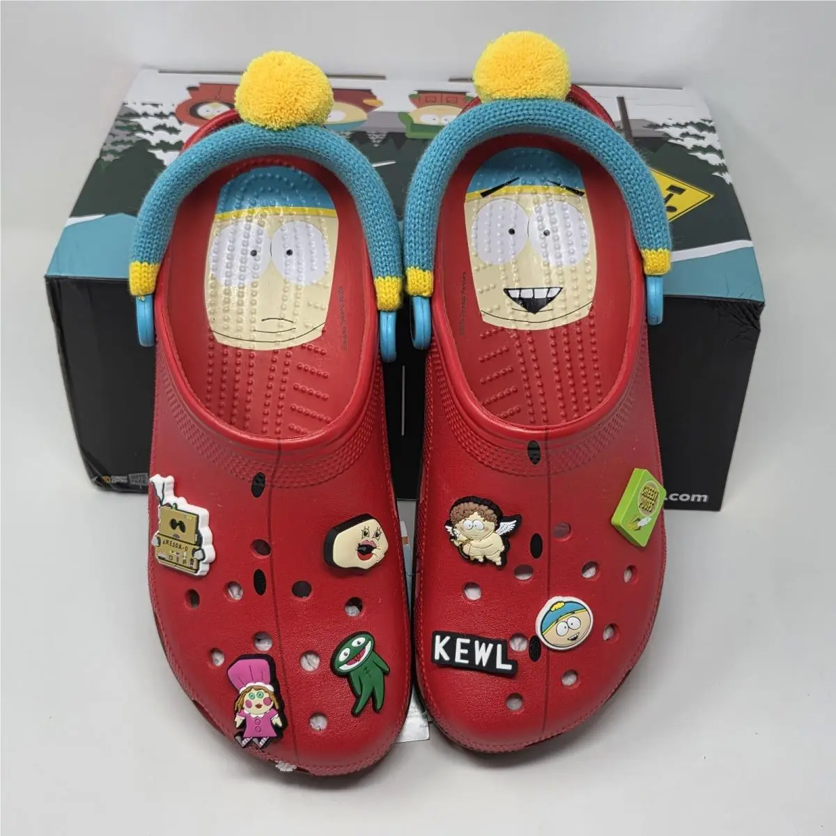 Crocs South Park Cartmen Classic Clog Men’s Size 10 Women’s Size 12 Red/blue