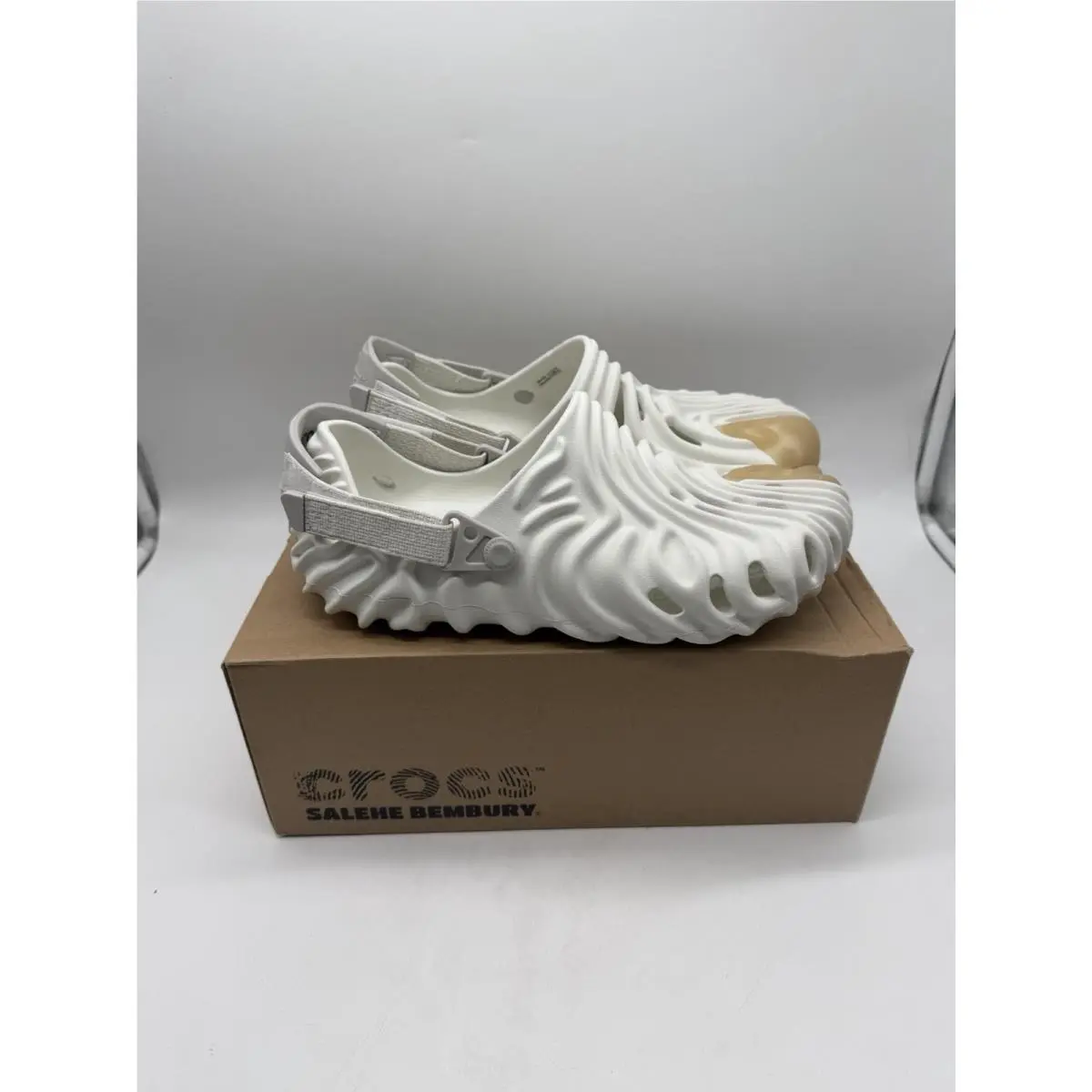Mens Size 9 - Crocs Pollex Clog by Salehe Bembury Stratus Cream White