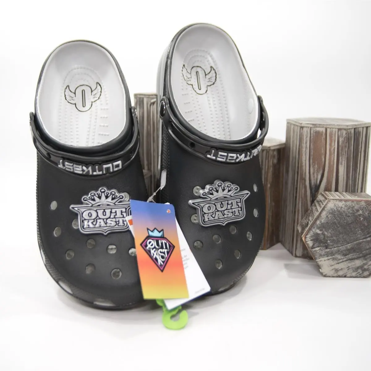 Crocs X Oukast Black Silver Classic Clog with Jibbitz Mens Size 9