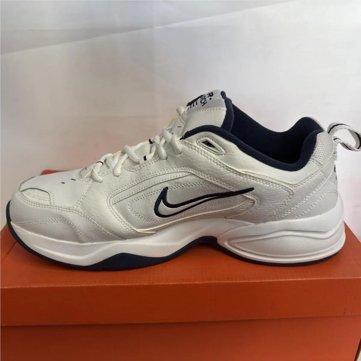 Nike shoes - Nike Air Monarch - Air Monarch - White 19