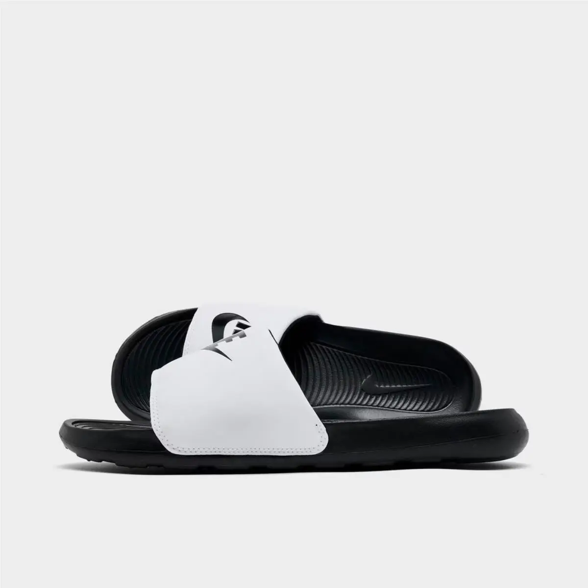 Men`s Nike Victori One Slide Sandals Black/white/black CN9675 005