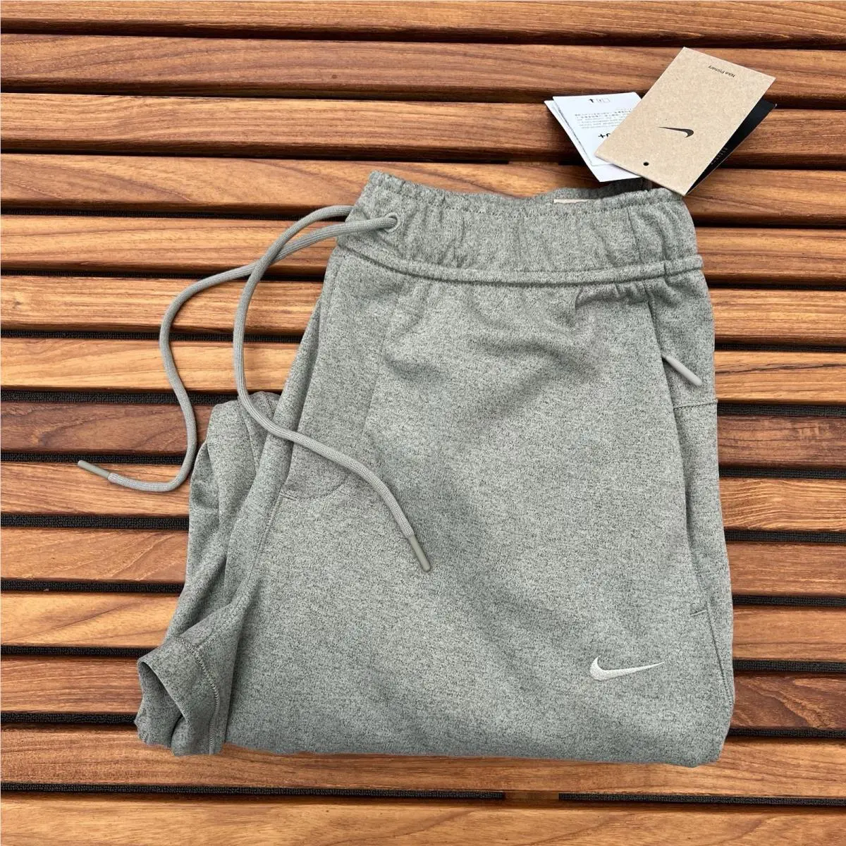 Nike clothing - Green 4