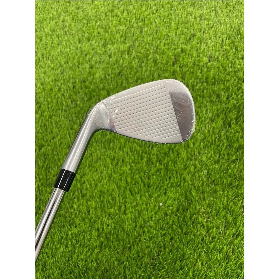 TaylorMade  0
