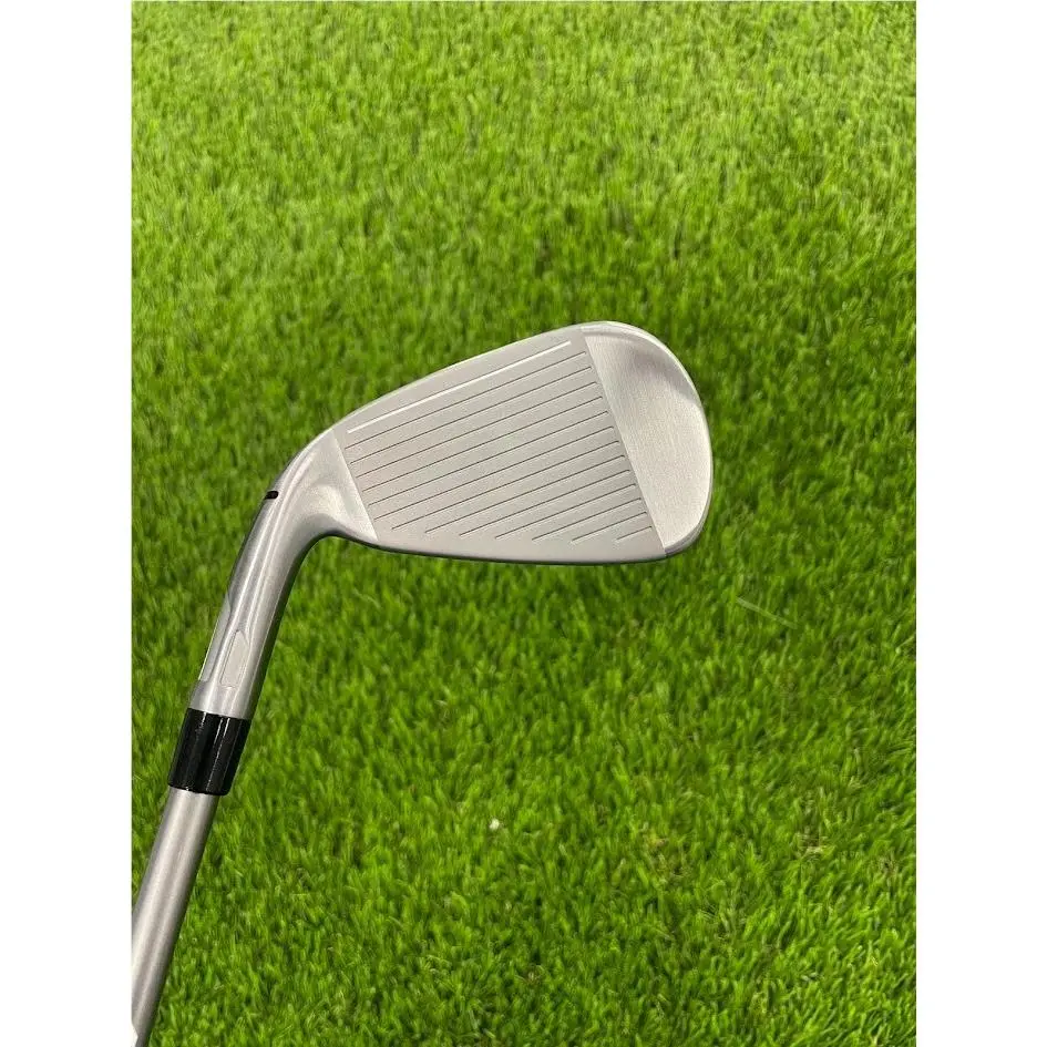TaylorMade  0