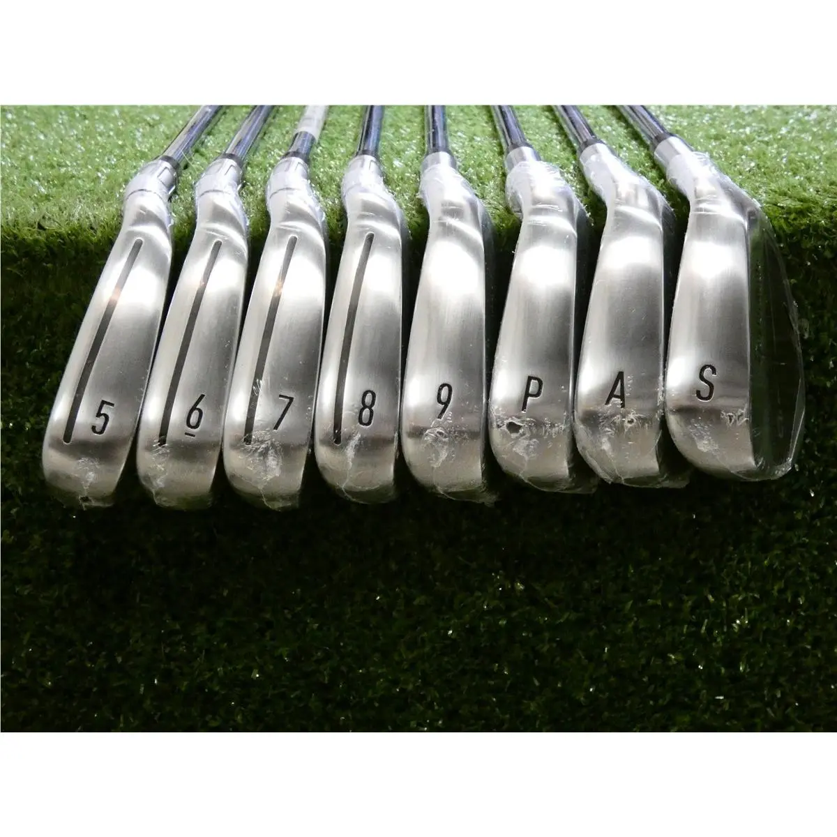 TaylorMade  - Qi 4