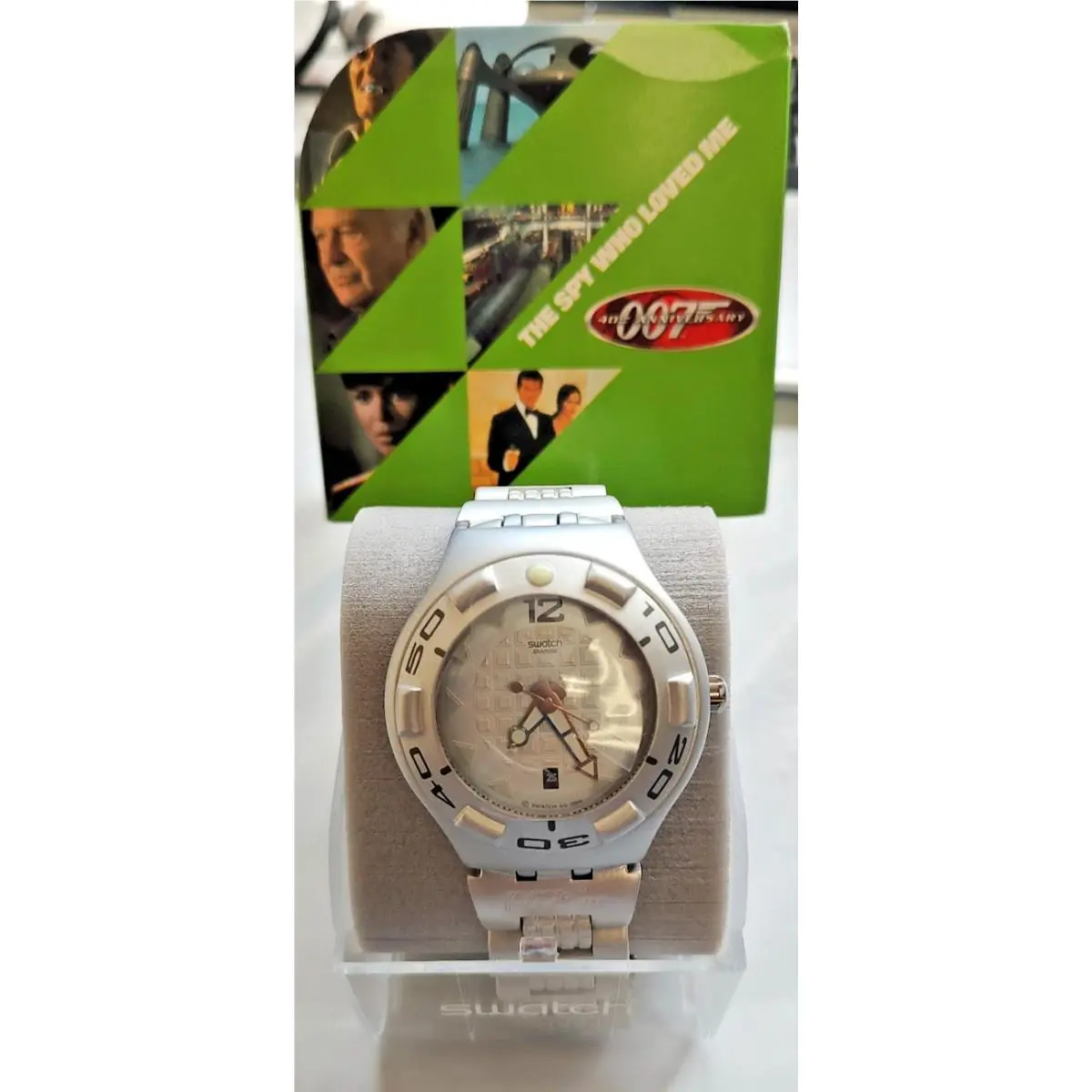 Swatch James Bond 007 YDS4014AG The Spy Who Loved Me 40th Anniversary