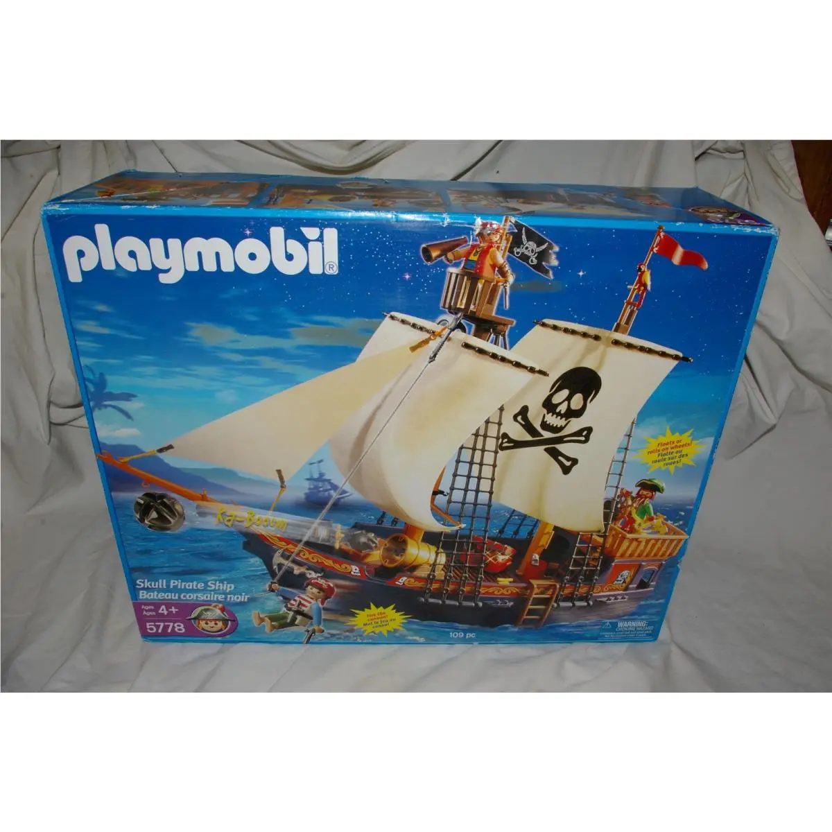 Playmobil 5778 Skull Pirate Ship Boat