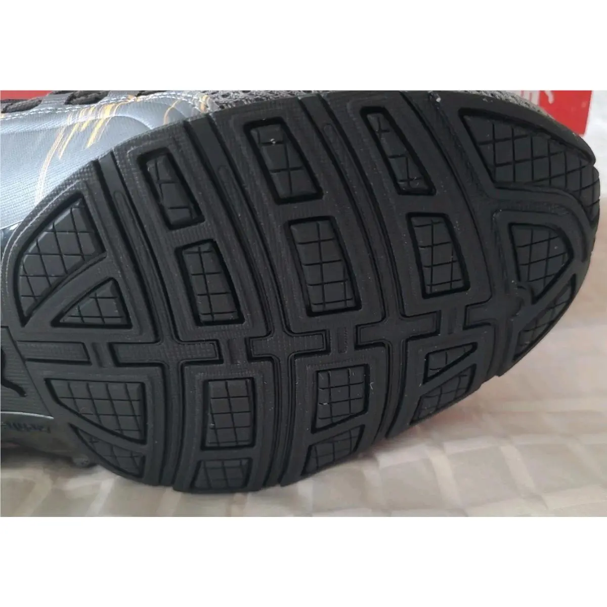 Puma shoes - PUMA Axelion - Axelion - 309727-02 - Gray 12