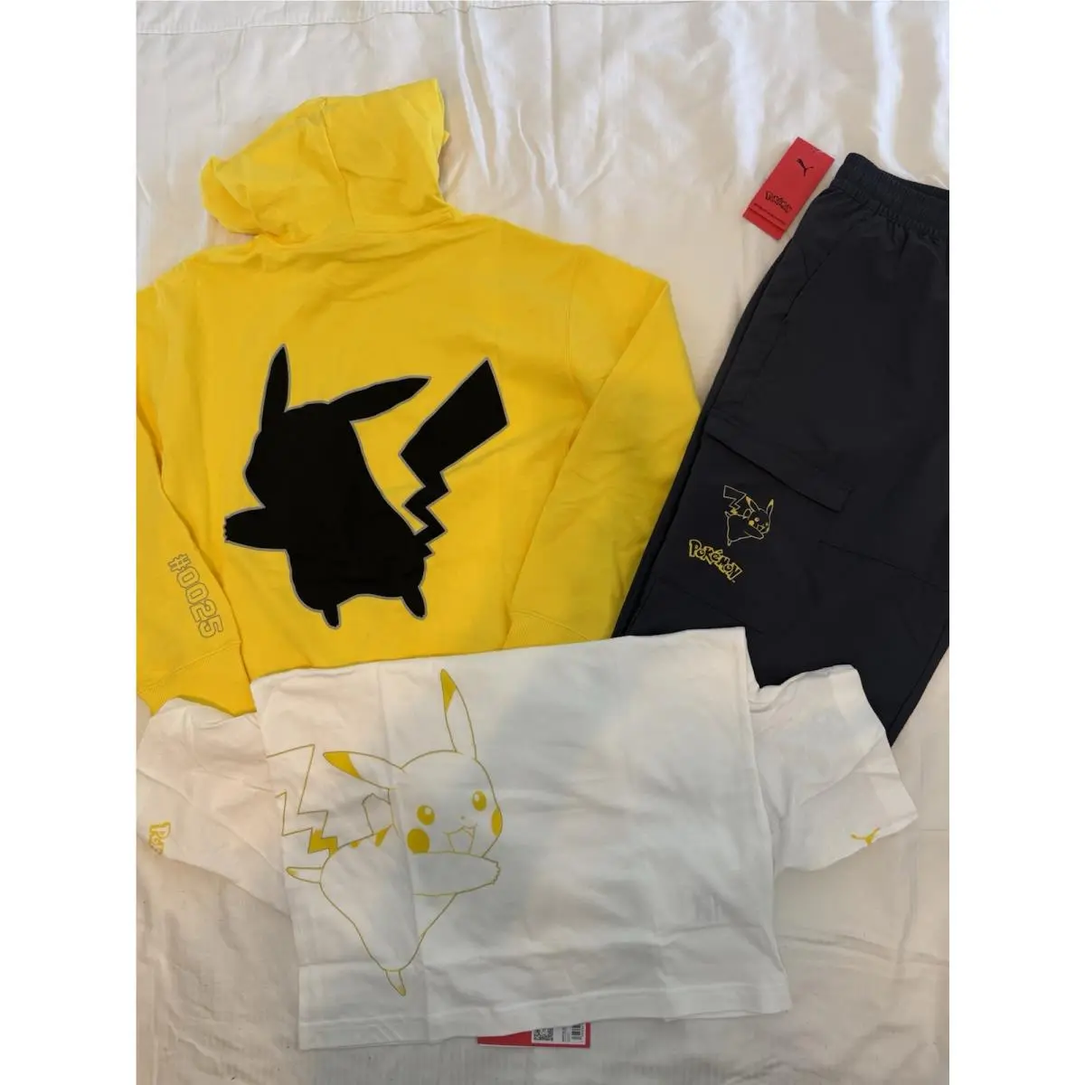 Puma clothing - Yellow (UPC: 198556993195) 0