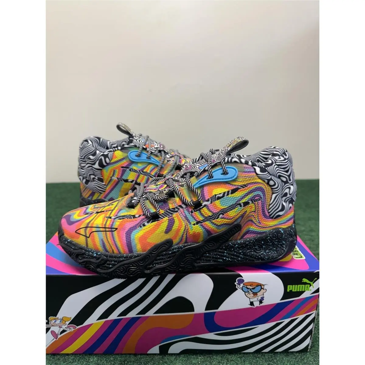 MB.03 x Dexter`s Laboratory Kids Basketball Shoe Lamelo Ball Size 6 Y by Puma