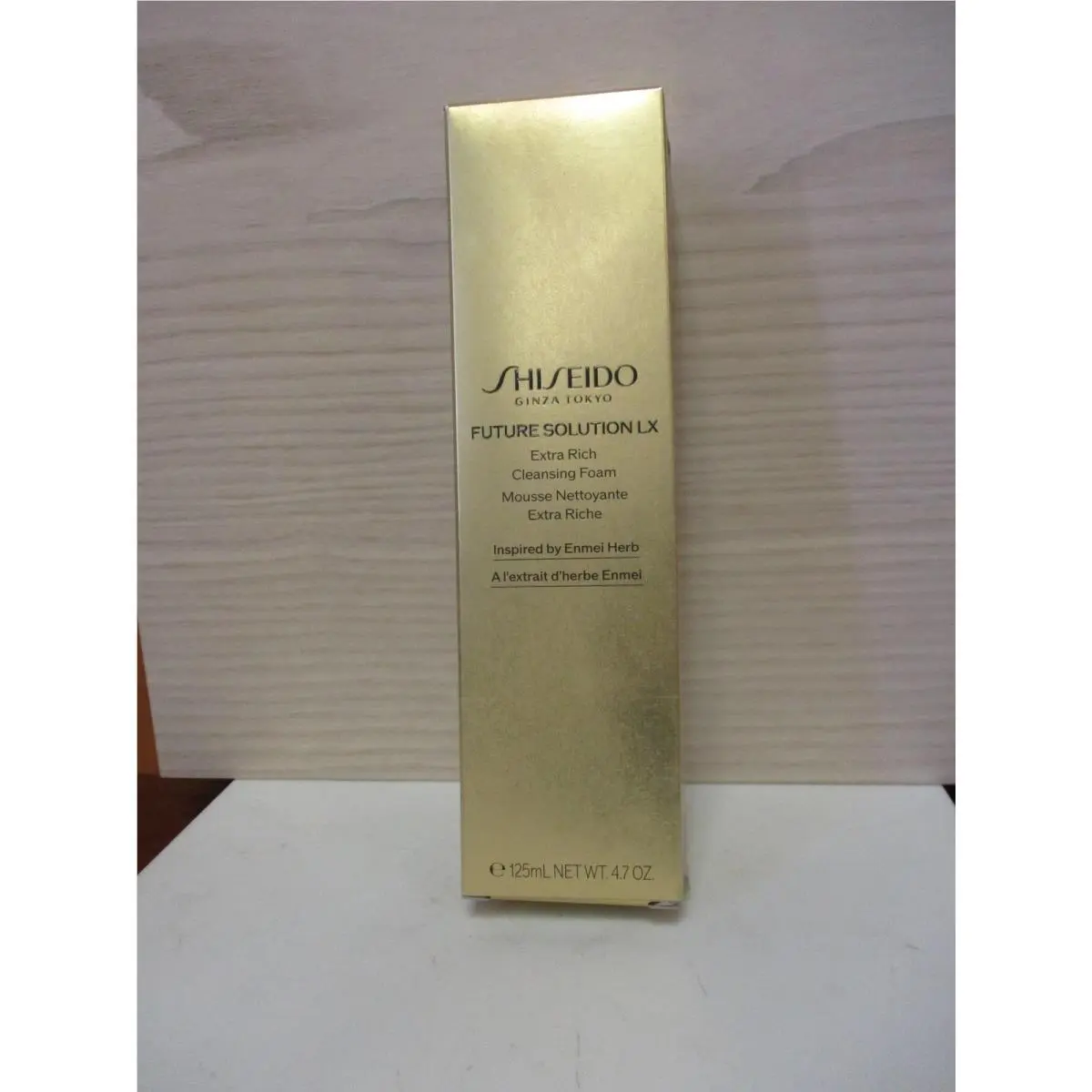 Future Solution LX Extra Rich Cleansing Foam – 125 mL / 4.2 oz by Shiseido