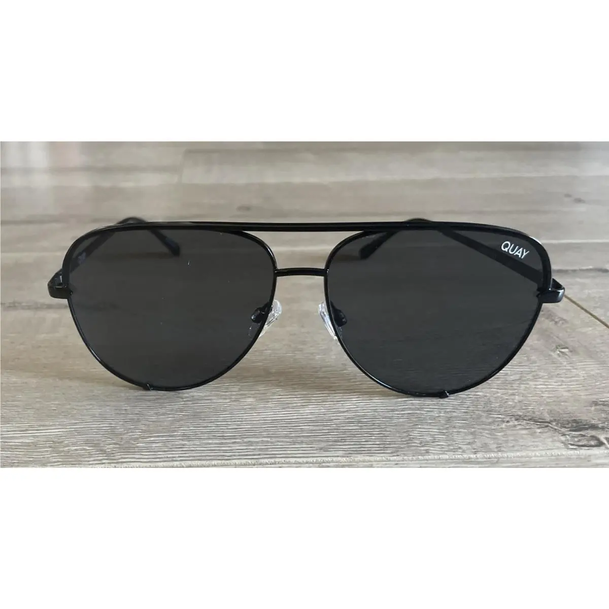 Quay High Key Black Frame/fade Lens by QUAY