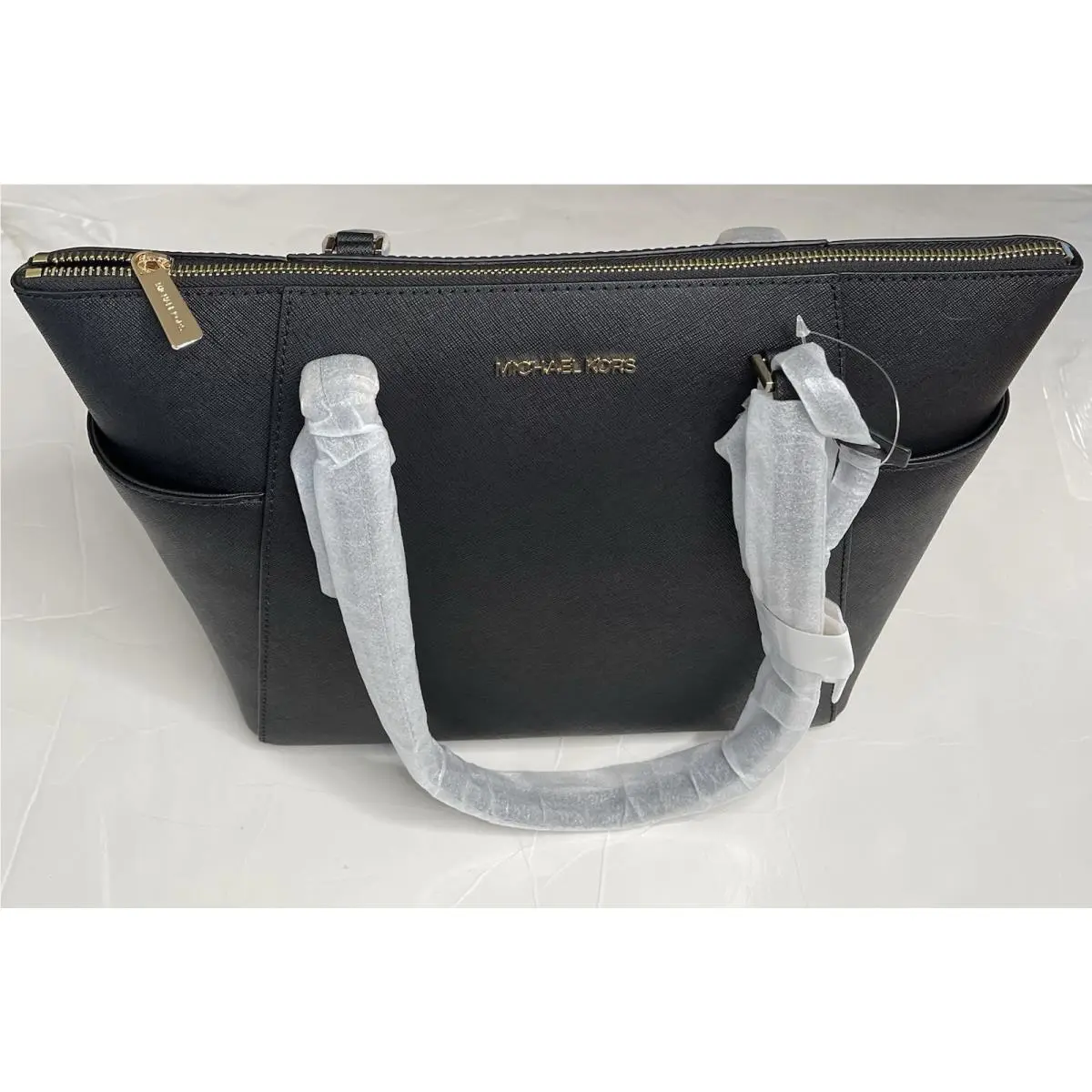 Michael Kors Charlotte Large Saffiano Leather Top-zip Tote Bag