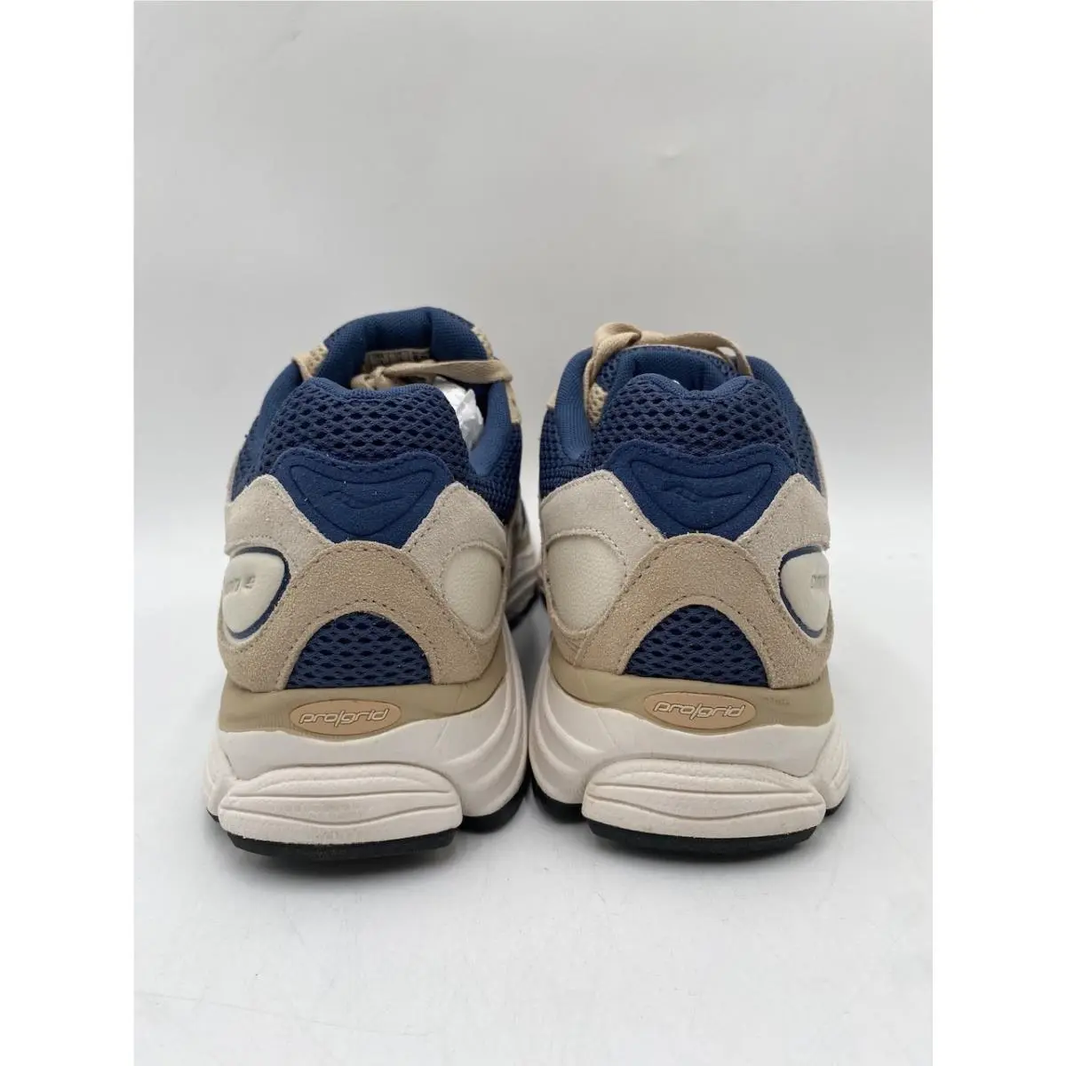 Saucony shoes - Saucony Progrid Omni 9 - Progrid Omni - Beige 5