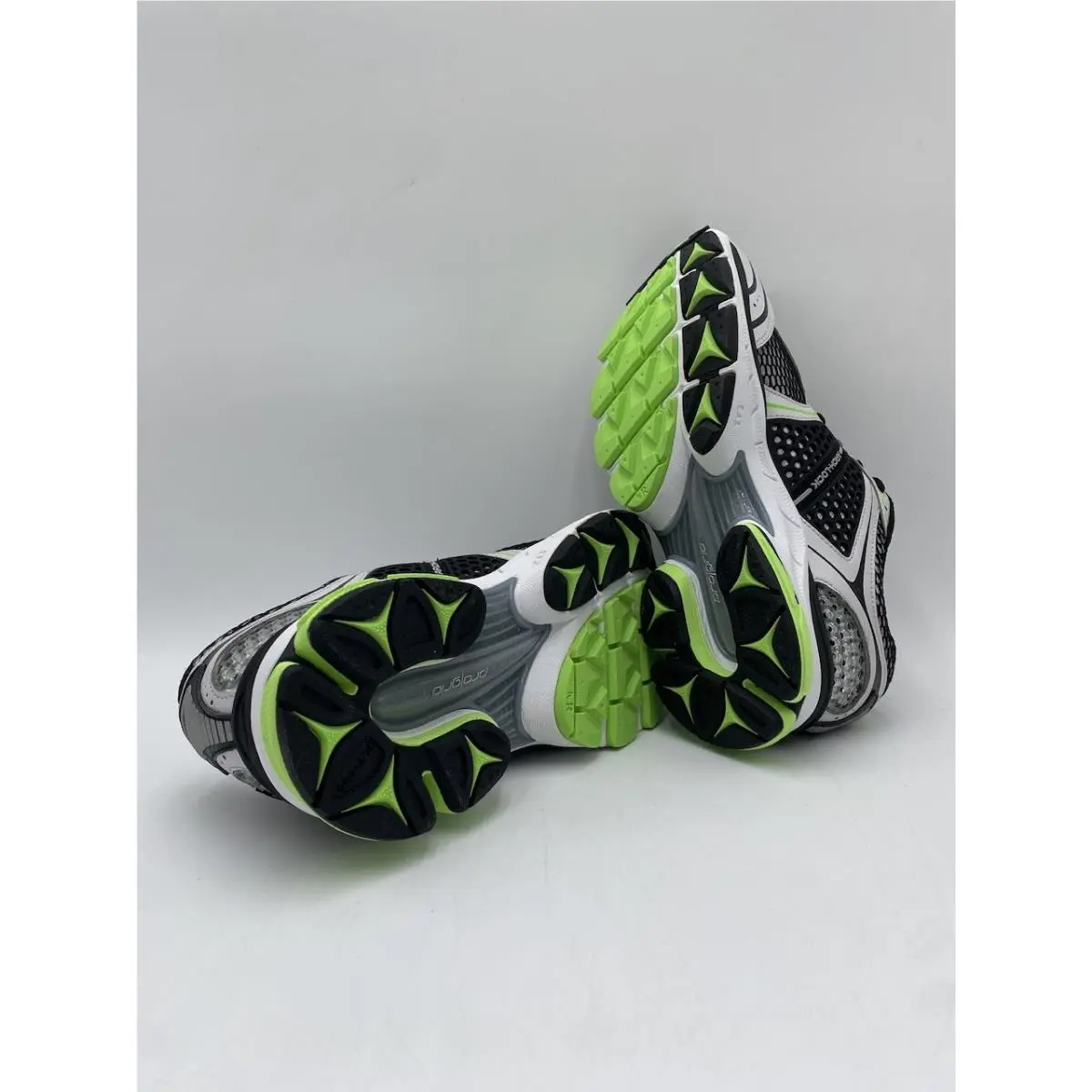 Saucony shoes - Saucony ProGrid Triumph 4 - ProGrid Triumph - Black 7