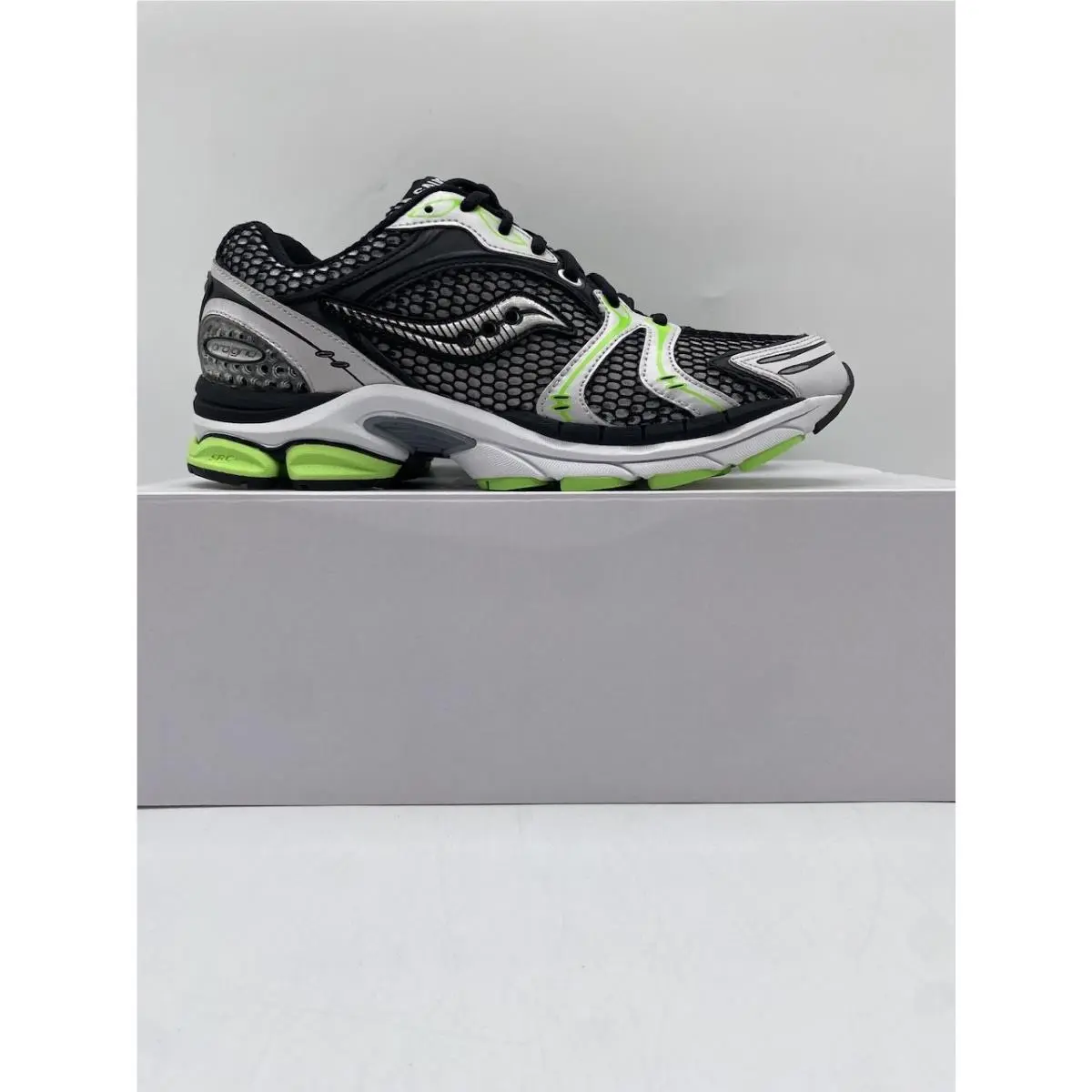 Saucony shoes - Saucony ProGrid Triumph 4 - ProGrid Triumph - Black 18