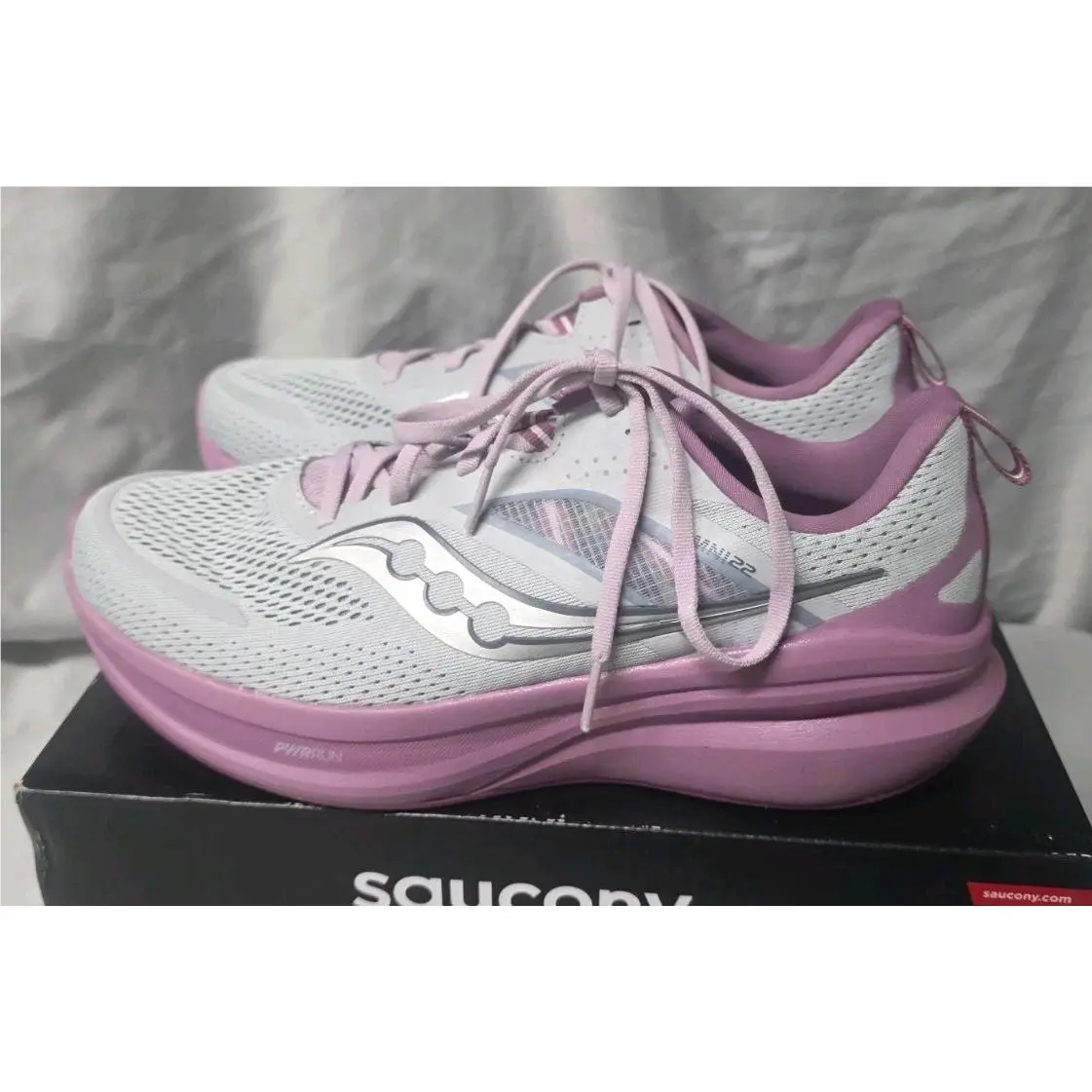 Saucony Omni 22 Running Shoe Cloud Orchid S10927-105 Women Size 11