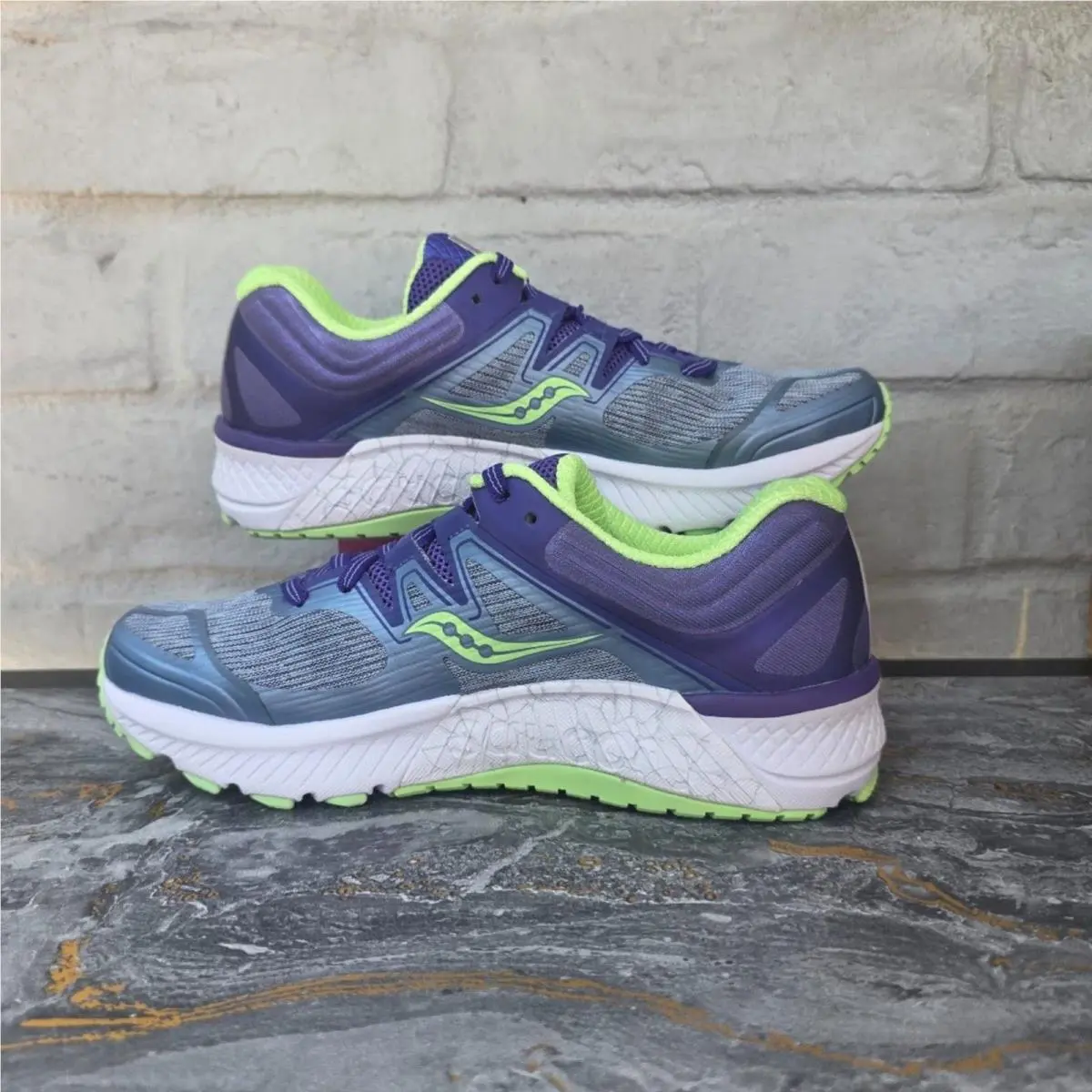 Saucony shoes - Purple 3