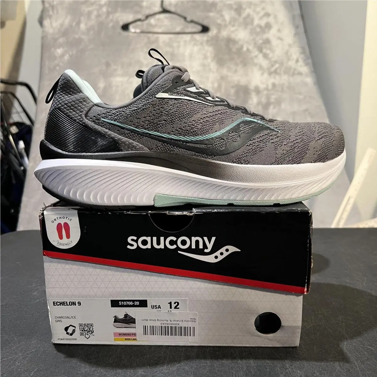 Saucony Echelon 9 Running Shoes Womens 12 W Gray Cushioned Sneakers Athletic