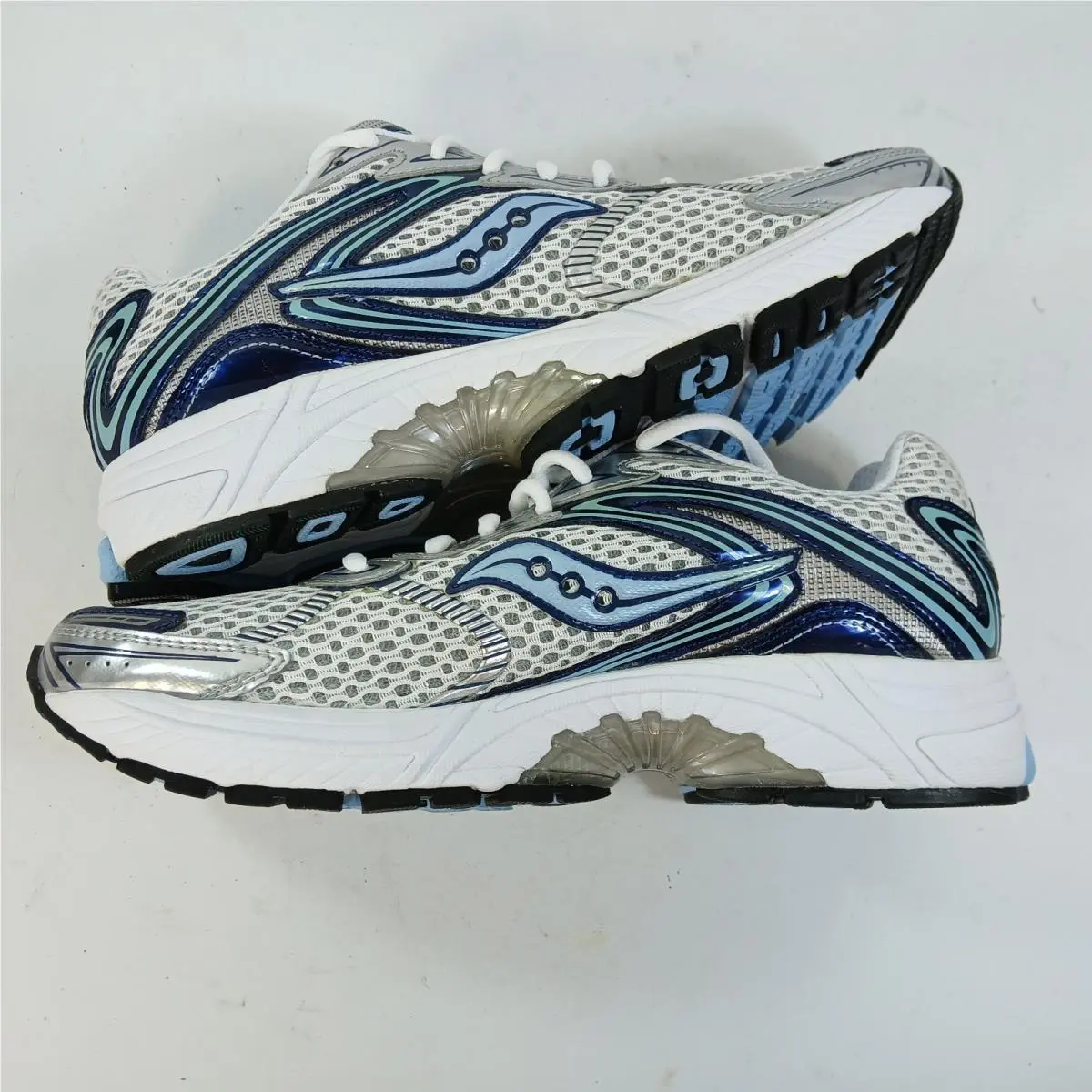 Saucony shoes - Multicolor 9