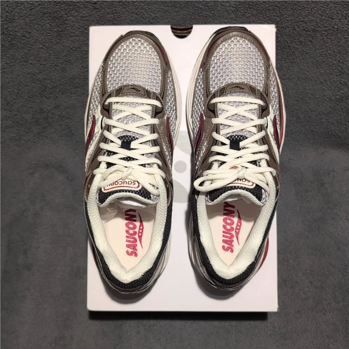 Saucony shoes - Saucony ProGrid Omni - ProGrid Omni - Brown 3