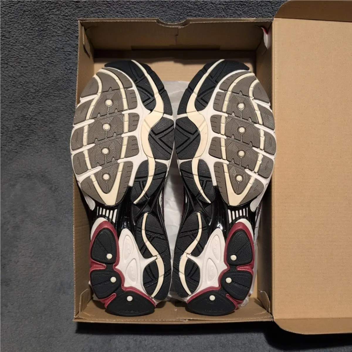 Saucony shoes - Saucony ProGrid Omni - ProGrid Omni - Brown 4