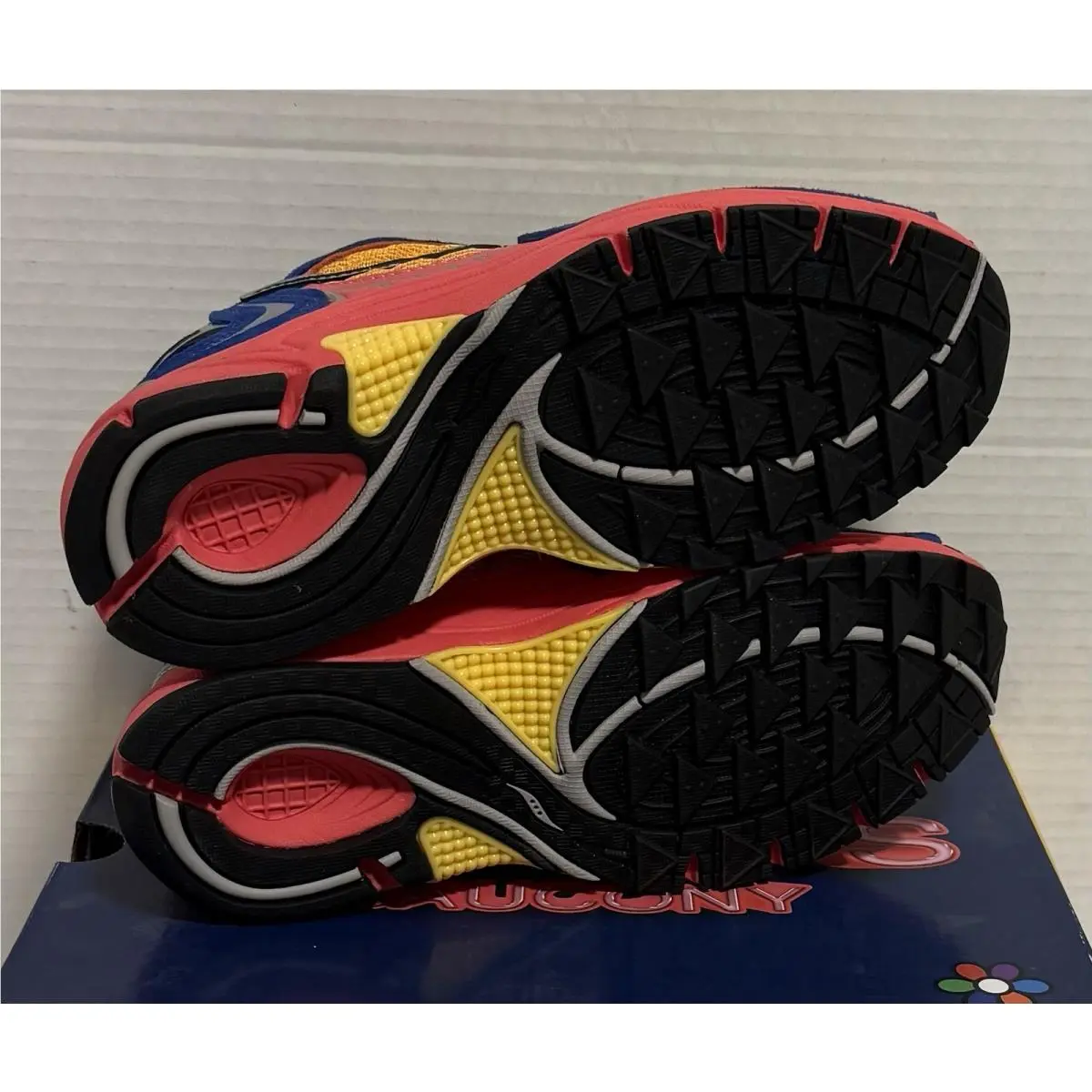Saucony shoes - Saucony Jae Tips x Grid Jazz 9 - S70864-3 - Multicolor 7