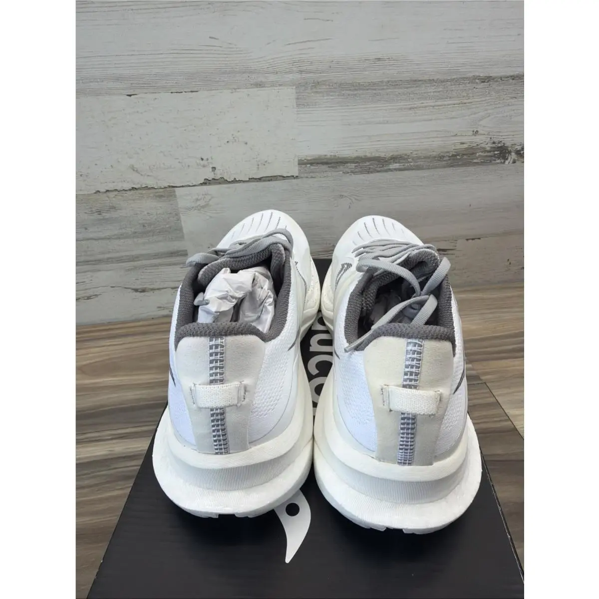 Saucony shoes - Saucony Tempus - Tempus - S10720-11 - White 1