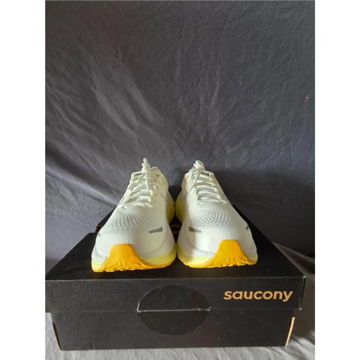 Saucony shoes - Saucony Hurricane 25 - Hurricane - S11026-144 - Ivory (UPC: 737566862550) 0