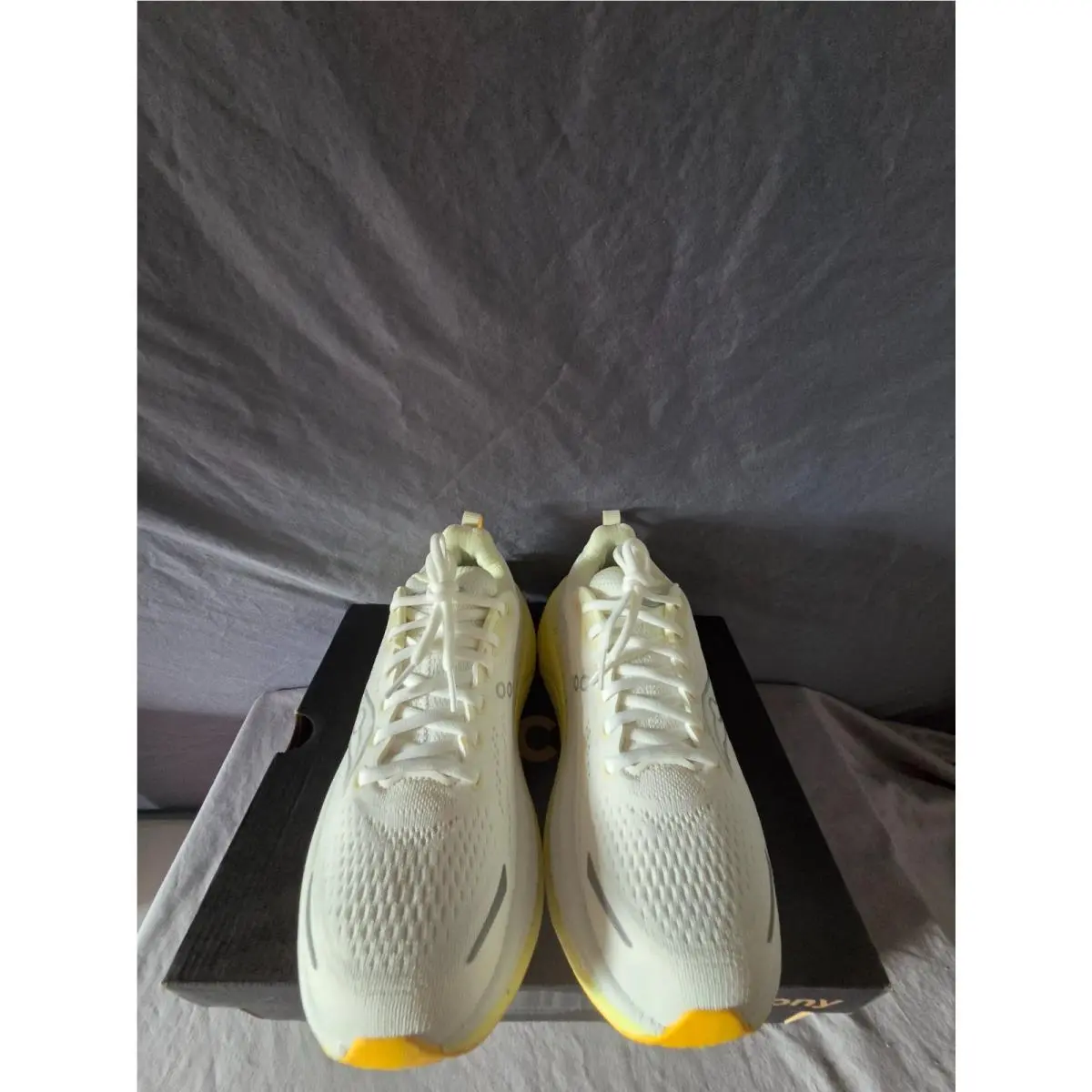 Saucony shoes - Saucony Hurricane 25 - Hurricane - S11026-144 - Ivory (UPC: 737566862550) 1